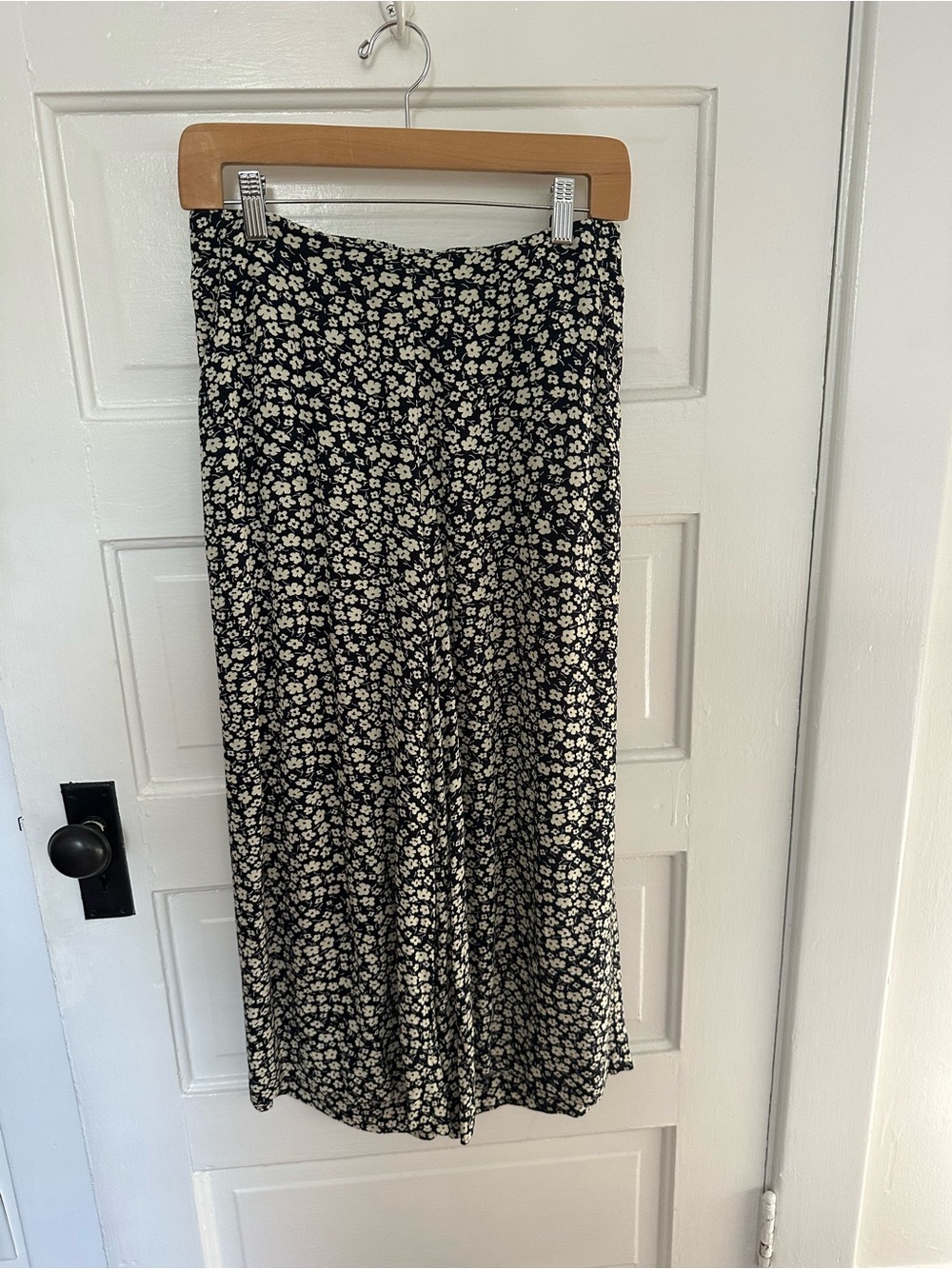 MNG Navy Floral Wide Leg Pant with Ditsy Floral Print